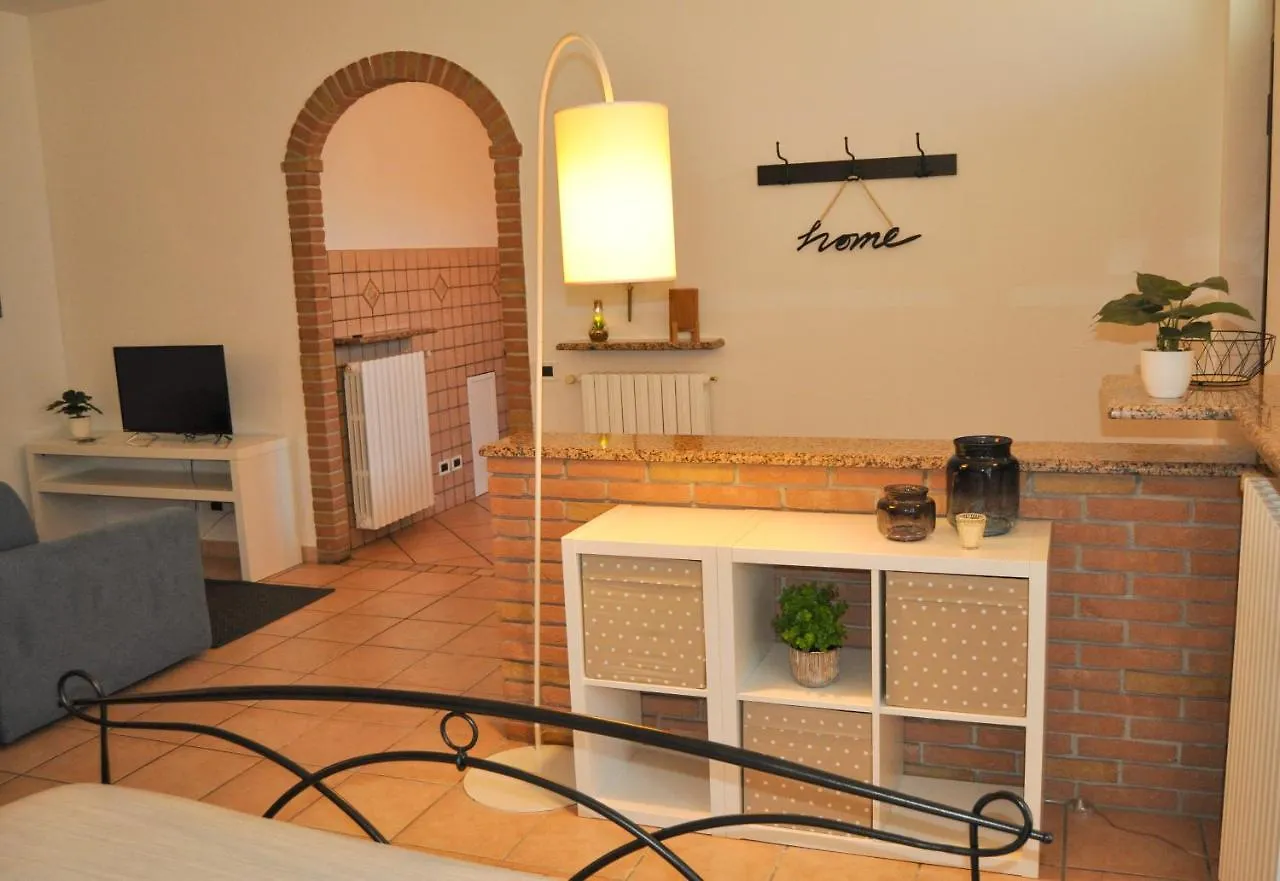 Monolocale - B&B Sarita's Rooms Certosa di Pavia