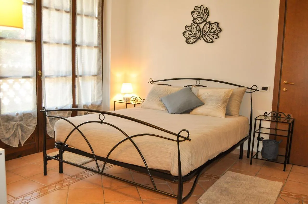 Apartment Monolocale - B&B Sarita'S Rooms Certosa di Pavia
